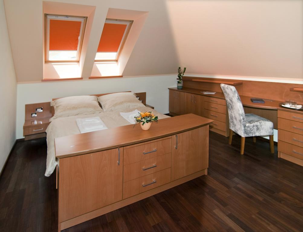 Heipark Tosovice Hotell Rum bild